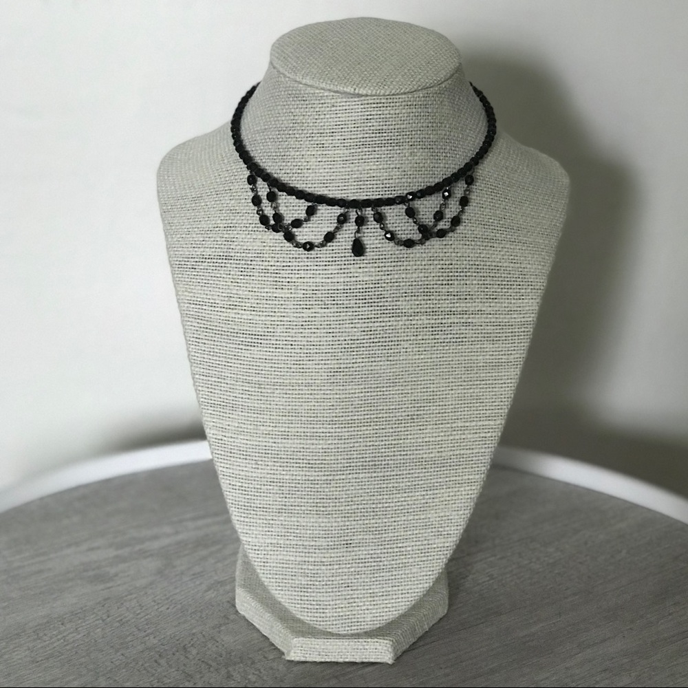 ⬇️ PRICE DROP! Black Jewel Choker